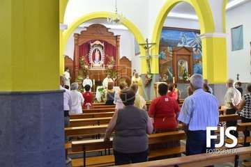 Repique de campanas, misa de romeros y ofrenda a la Virgen de las Nieves/TA y Francisco Javier Santana.